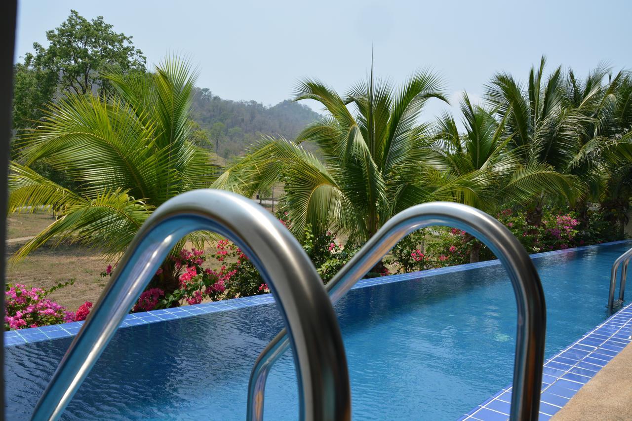 Sir James Resort Phayayen Bagian luar foto